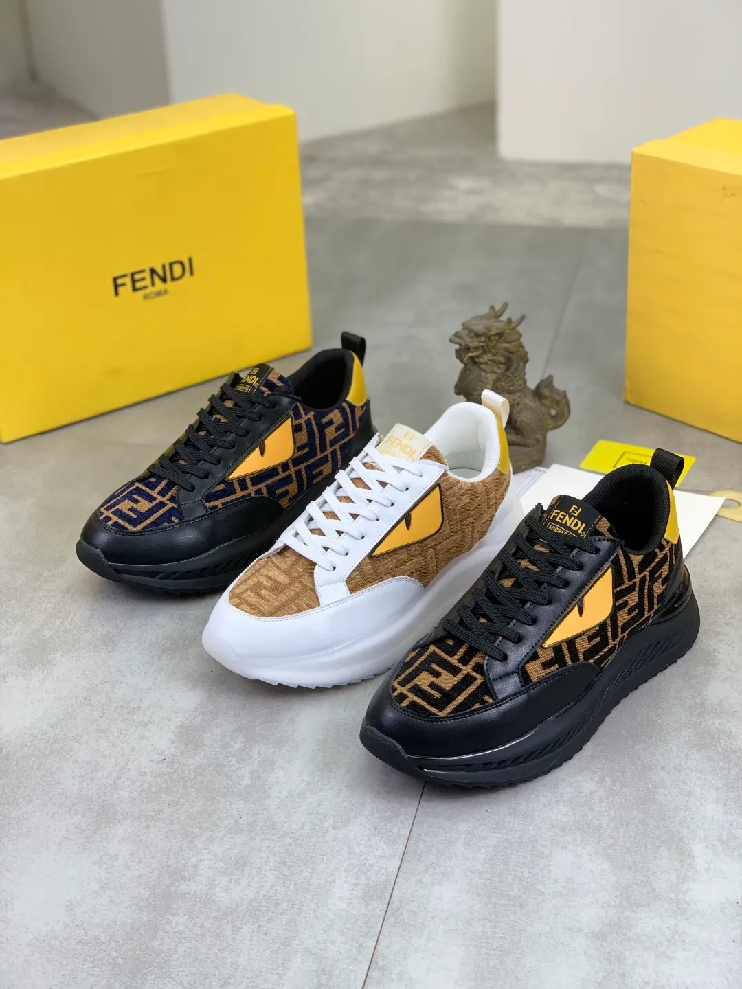 ​Men's shoes 💰P460 💰[New] Little Monster 🆘 New FENDI (Fendi) counter new 🕶️🕶️Simple routing effect, showing an elegant and cool driving shoe 🎬Using imported calfskin + first-layer pigskin lining🐂Excellent material🎬Detailed workmanship 🤗Comfortable foot feel➰➰. ​Pair it with any outfit to show your taste and temperament, low-key luxury ♻️Design ​simple and elegant ​noble and fashionable 🍃​Very loved and favored by trendy men 💓❤️Size: 38-44 (45 46 customized) 3⃣️ colors available